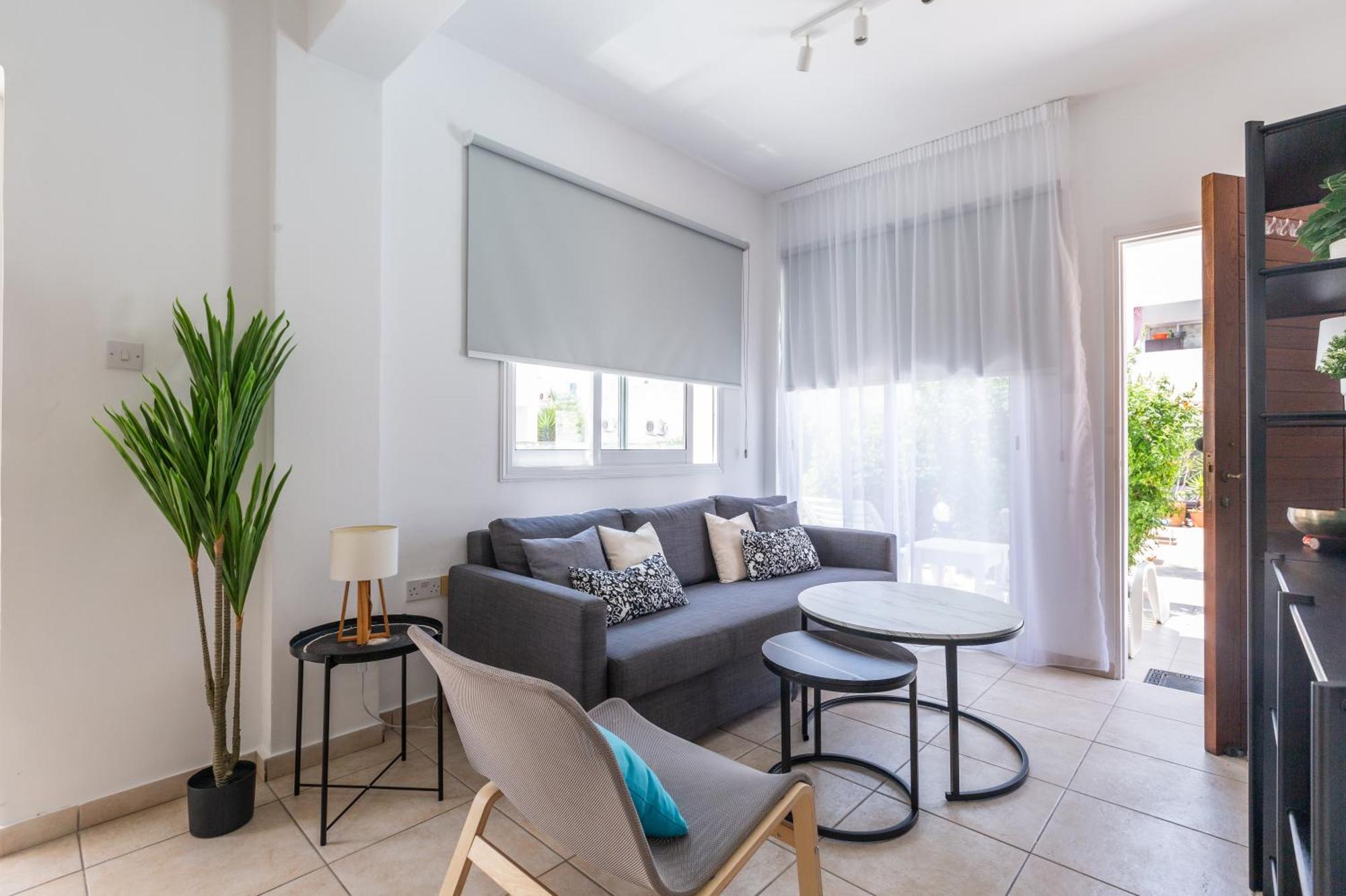 Beautiful One Bed Apartment In Paphos Eksteriør bilde